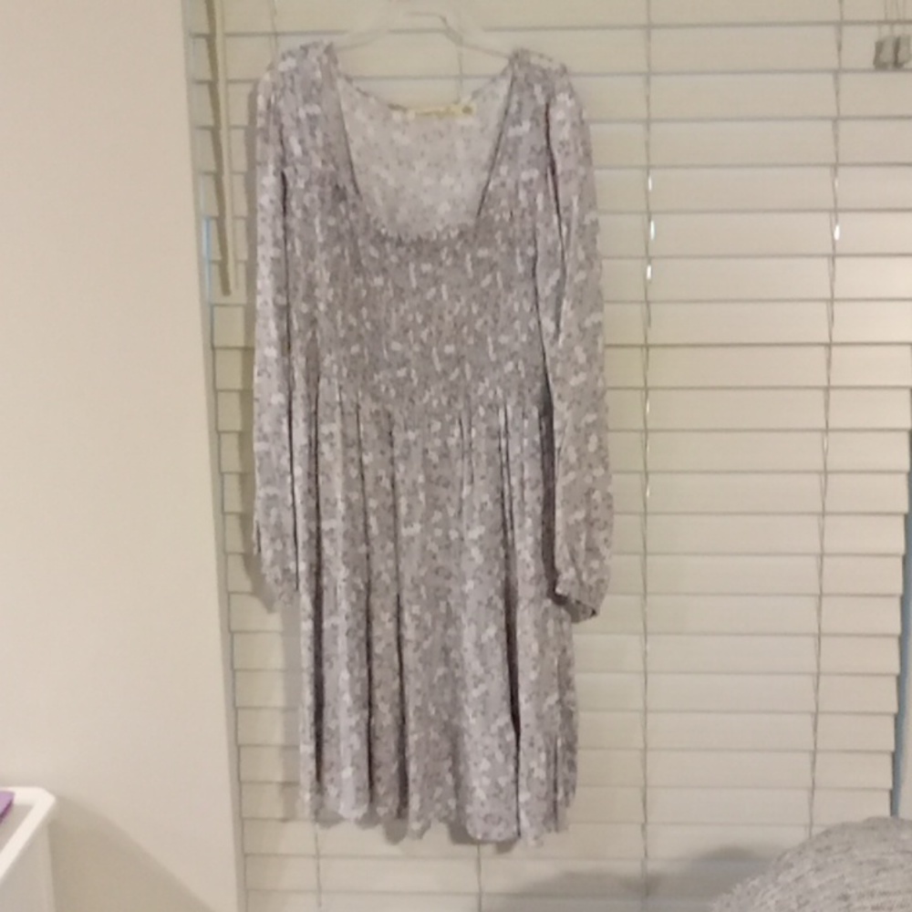 1x floral dress,get this beautiful baby just in time for spring ,$13